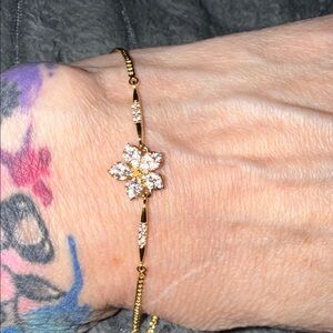 Elegant Gold Floral Bracelet